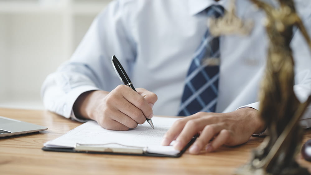 Requisitos y procedimientos para escriturar un terreno en Argentina